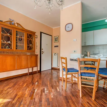 Appartamento 2 Bedroom Lovely In Genova