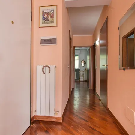 2 Bedroom Lovely In Appartamento
