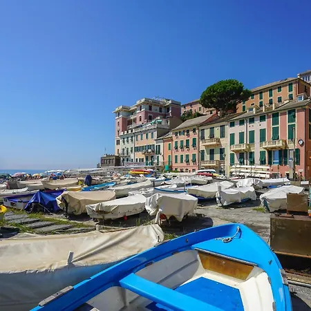 2 Bedroom Lovely In Appartement Genua
